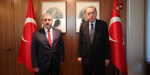 Mustafa Destici'den Türkiye gündemini altüst edecek çıkış! AK Parti'den o ili istediler: BBP'ye bırakılması lazım