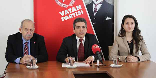 Mustafa İlker Yücel: CHP'li seçmen kurmalı oy robotu mu?