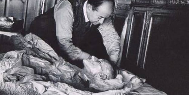 Mustafa Kemal en son bakın hangi dergiyi okumuş!