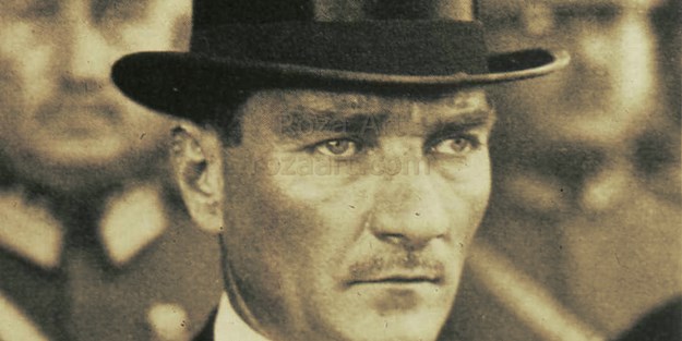 Mustafa Kemal için yapılan şarkıyı ilahiye çevirmişler