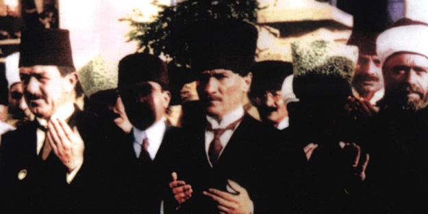 Mustafa Kemal Kur'an'ı neden Türkçe'ye çevirtmişti?