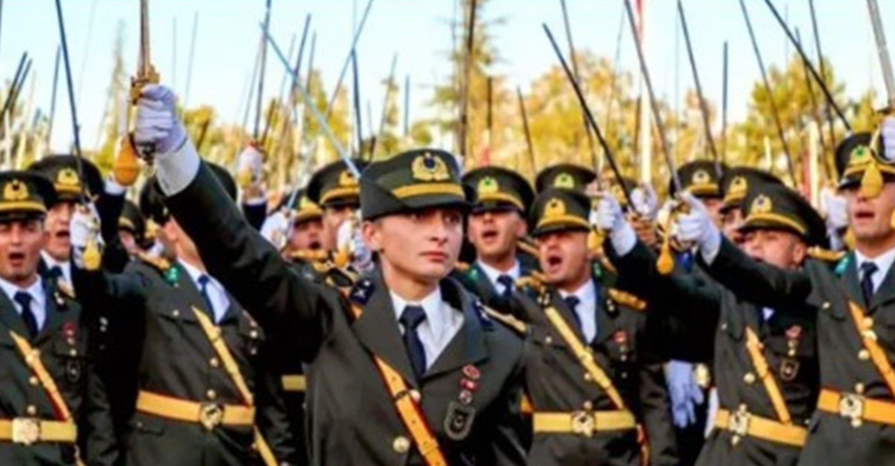 "Mustafa Kemal’in askeriyim" dersem... Teğmenlerin korsan yeminine bomba yorum