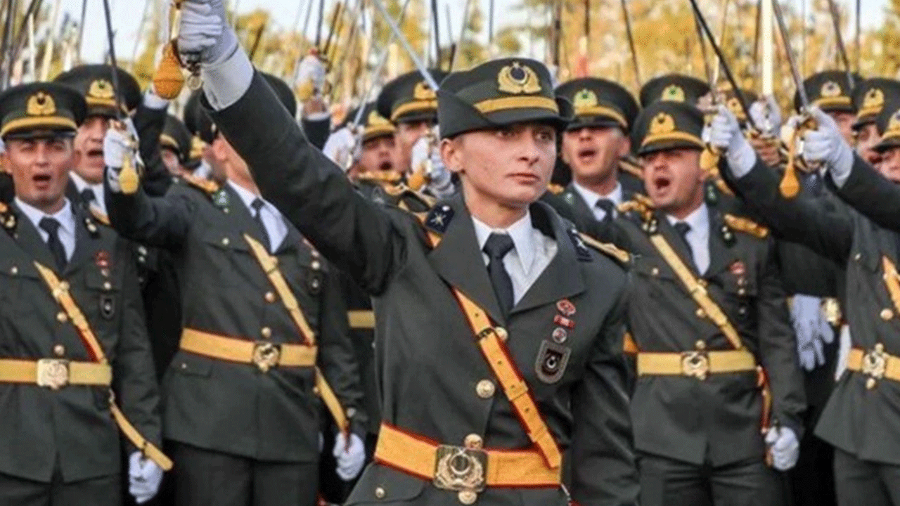 "Mustafa Kemal’in askerlerine" de destek var PKK yandaşı Zeydan ve Fincancı’ya da! İşte postalcı teğmenlerin avukatının sicili