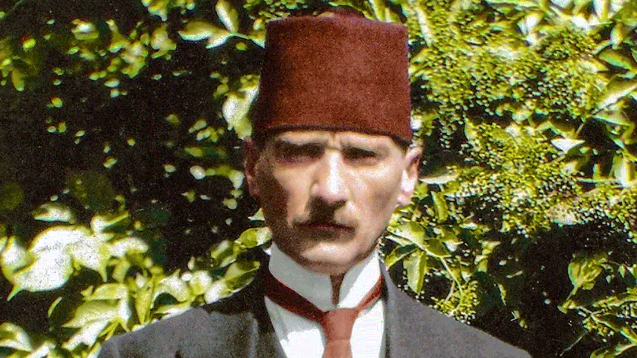 Mustafa Kemal’in askerleriyiz! O halde istediğimize küfrederiz..