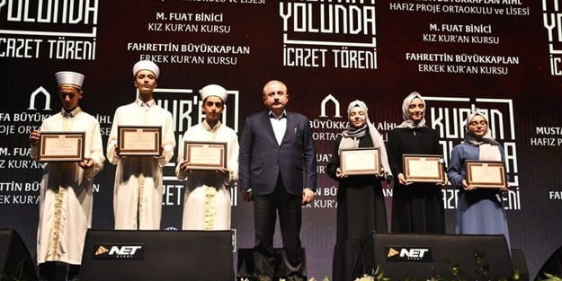 Mustafa Şentop eski Türkiye'yi hatırlattı!