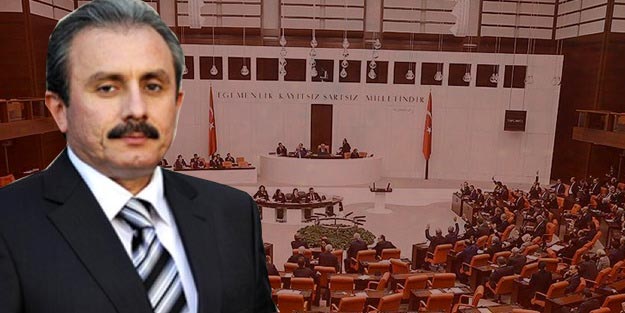 Mustafa Şentop kimdir nereli? Mustafa Şentop hayatı biyografisi