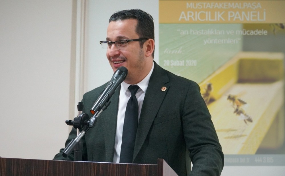 Mustafakemalpaşa’da arıcılık paneli yoğun ilgi gördü 