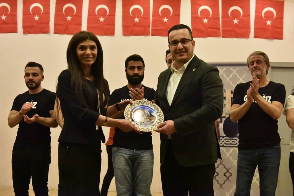 Mustafakemalpaşa’da ‘Sesimi Duyuramadım’ oyunu sahnelendi 