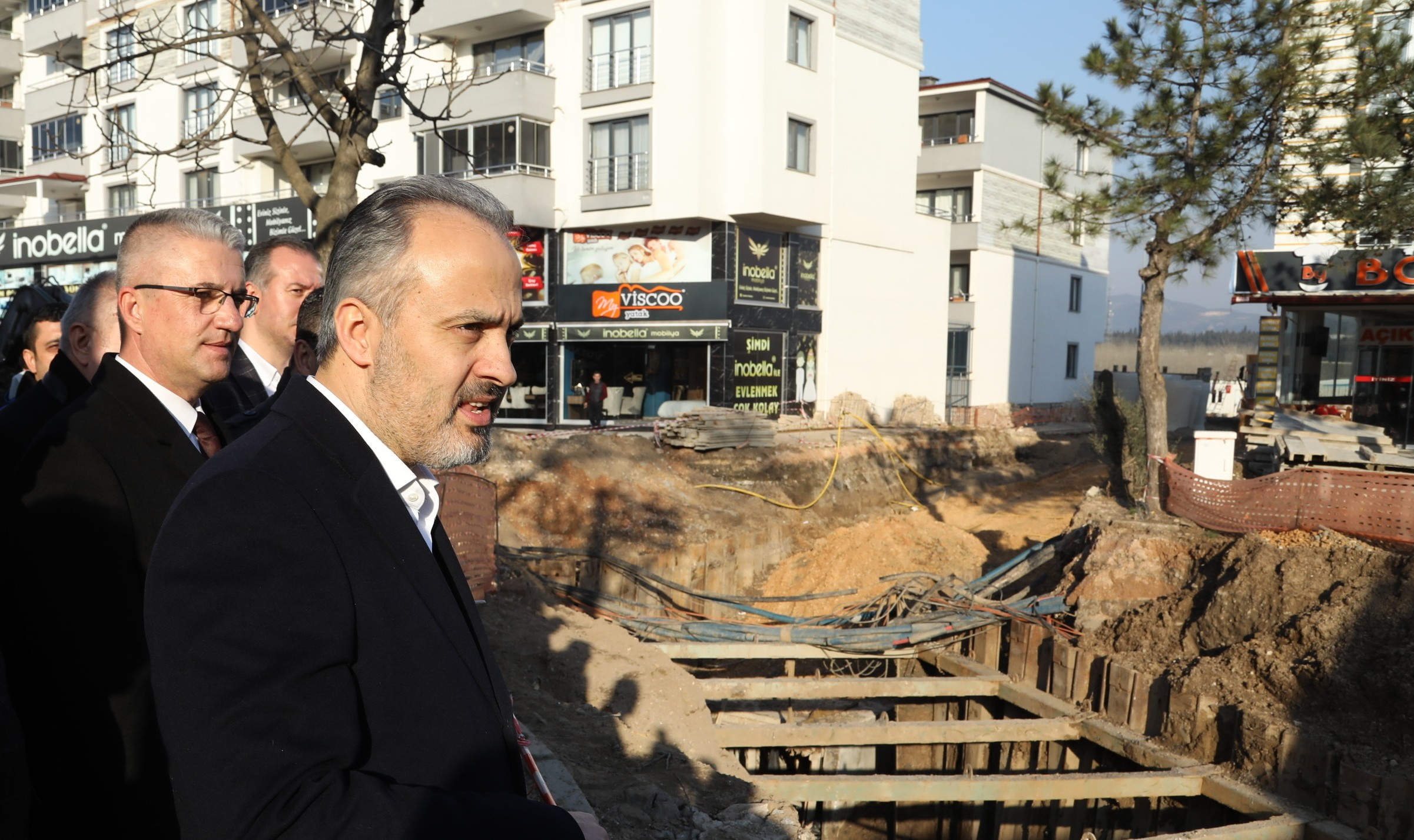 Mustafakemalpaşa’nın altyapısı sil baştan