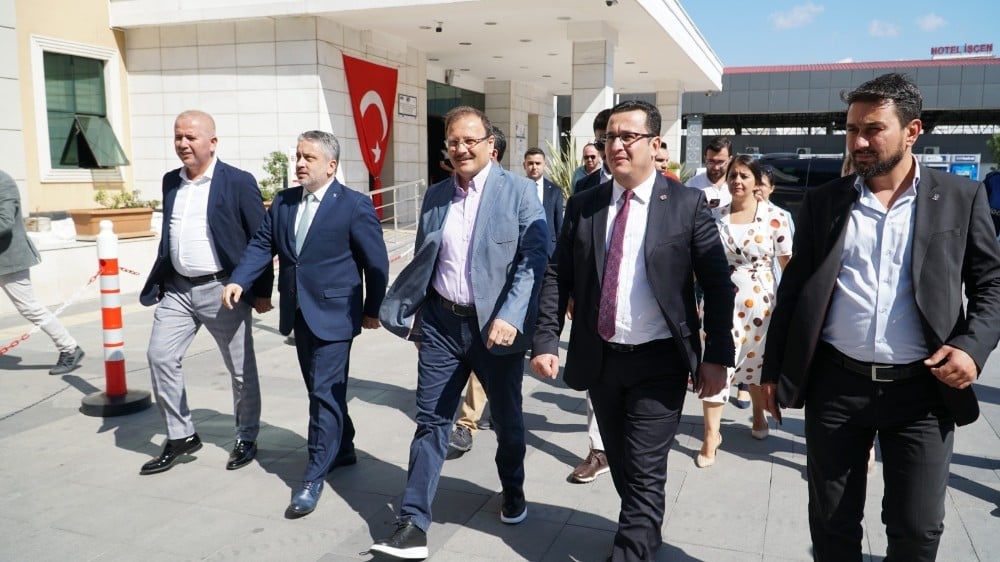 Mustafakemalpaşa’ya güçlü destek 