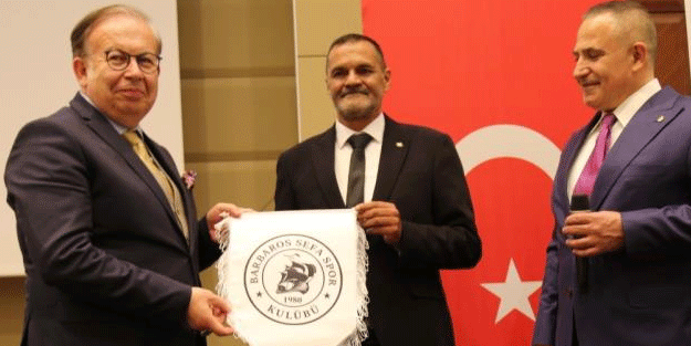 Müstafi Tümamiral Cihat Yaycı Paşa’ya "Barbaros" onuru