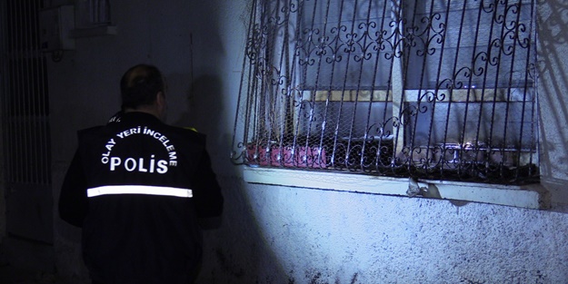 Müstakil ev kundaklandı