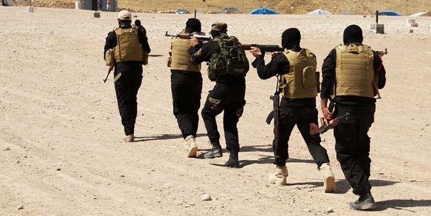 Musul'da 12 DAEŞ militanı öldürüldü