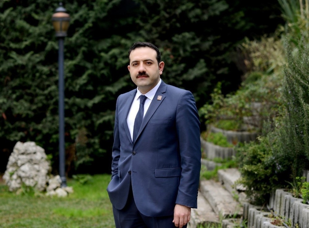 Müteahhitler emlakçılık yapamayacak 