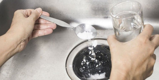 Mutfak lavabo koku giderici: Mutfak lavabosundan gelen kötü kokuyu yok edin