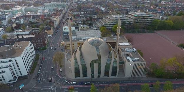 Müthiş karar: Avrupa şehri, ezanlarla dirilecek!