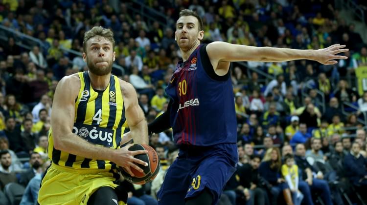 Müthiş maçta F.Bahçe Barça'yı yıktı!