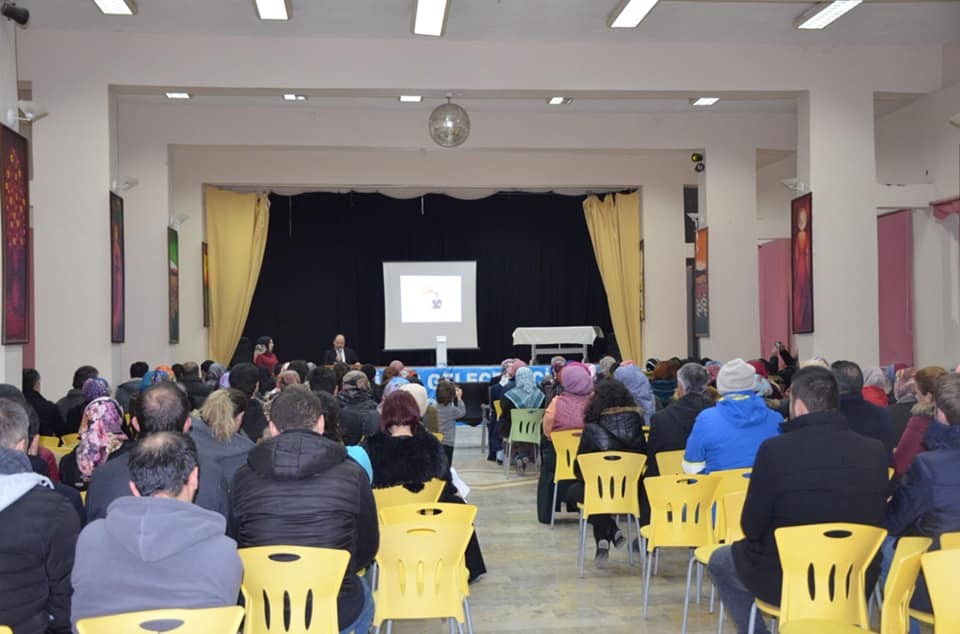 “Mutlu Aile Başarılı Öğrenci” eğitim semineri düzenlendi 