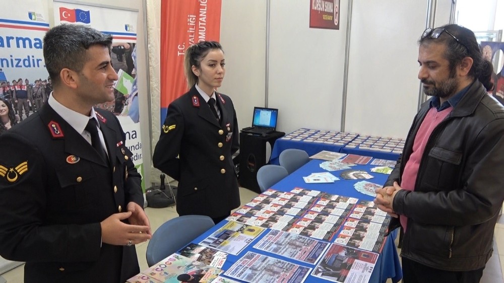 Mutluluğa kurşun sıkma, geleceğini karartma 