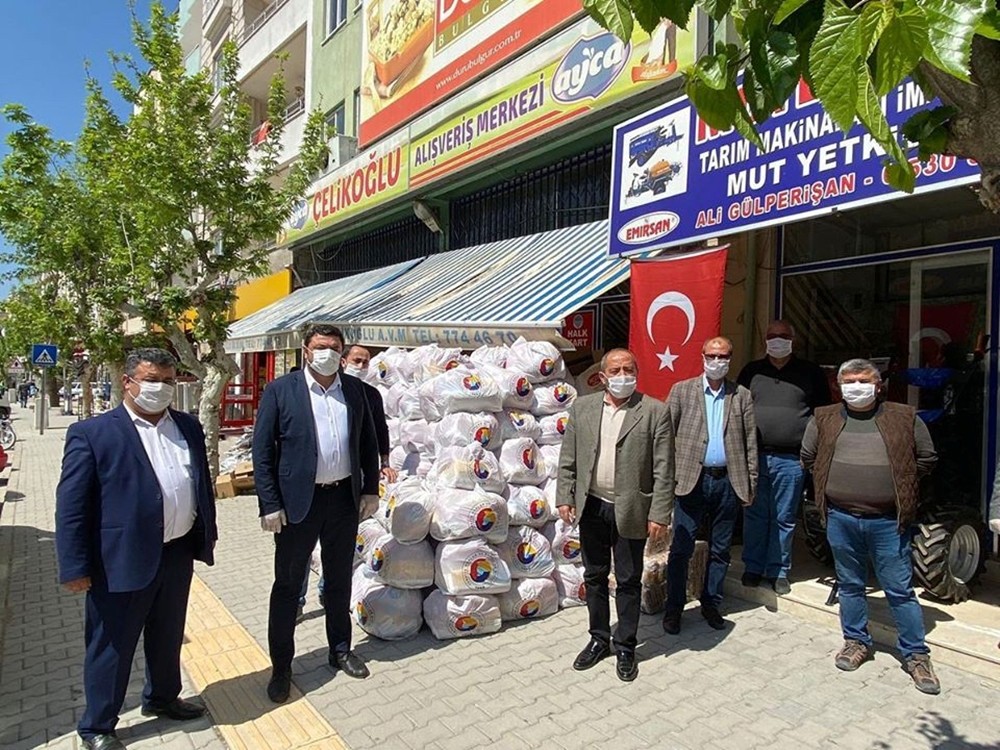 Mut’ta ihtiyaç sahibi bin aileye erzak yardımı 