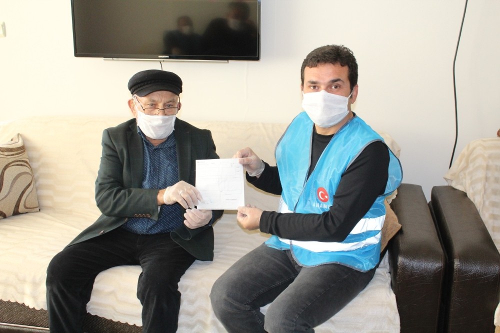 Muz üreticisi 50 bin lira bağışladı 