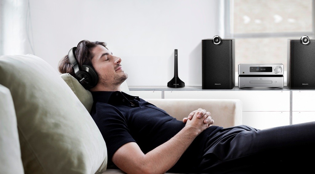 Müziği yüksek sesle dinlemeyin!