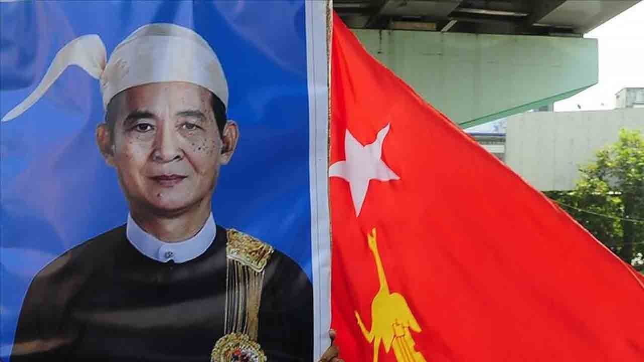 Myanmar’da af kararı: Eski Myanmar Devlet Başkanı Win Myint serbest bırakıldı