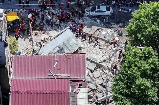 Naci Görür'den çöken bina sonrası dikkat çeken İstanbul depremi açıklaması