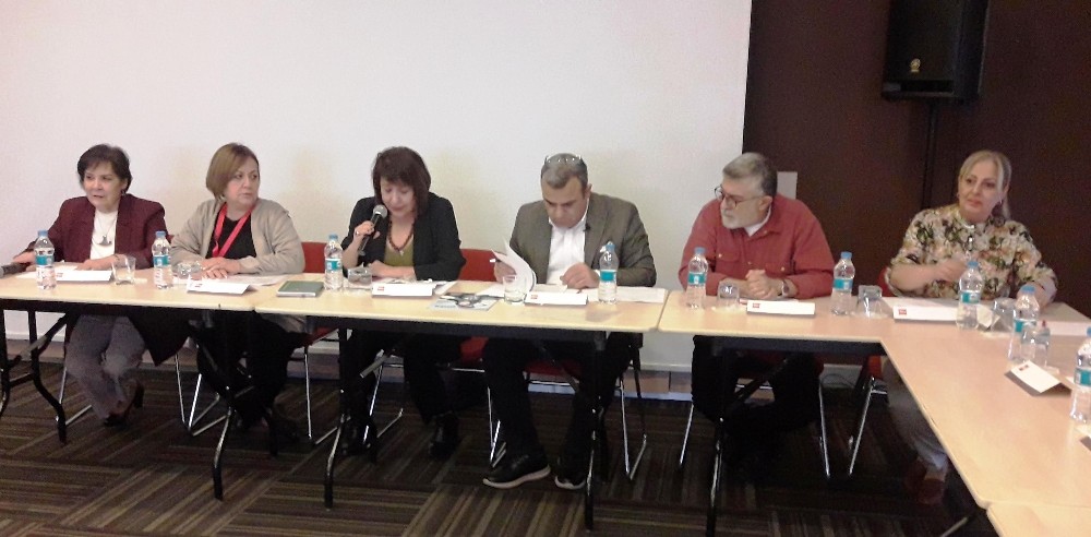 Nadir hastalar ve ailelerine yasal hakları anlatıldı 