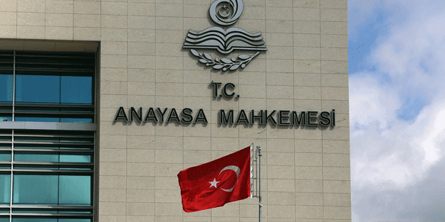 AYM nafaka zulmüne 'devam' dedi