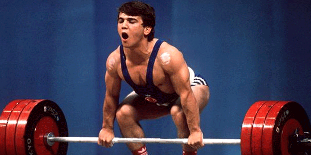 Naim Süleymanoğlu'ndan kötü haber!