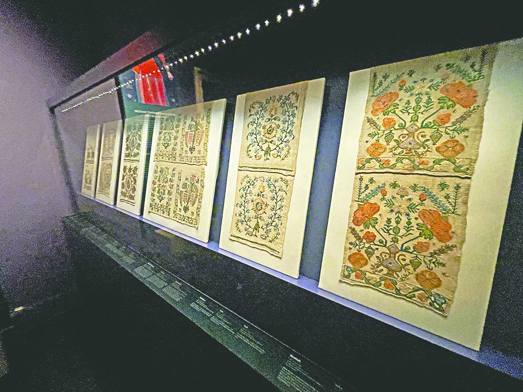 Nakış Bahçeleri Sergisi Almanya’da açıldı