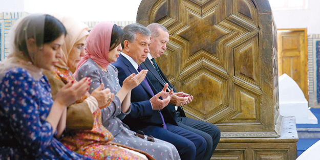 Nakşibendi türbesinde ‘Kur’an ve dua’