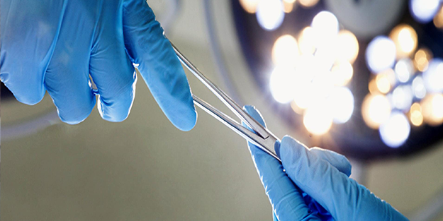 Nalbur dükkanı gibi! Midesinden bakın neler çıktı neler