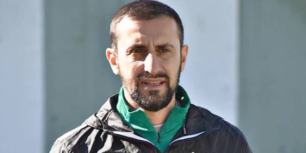 Namağlup şampiyon teknik adam Altay'a imza atıyor