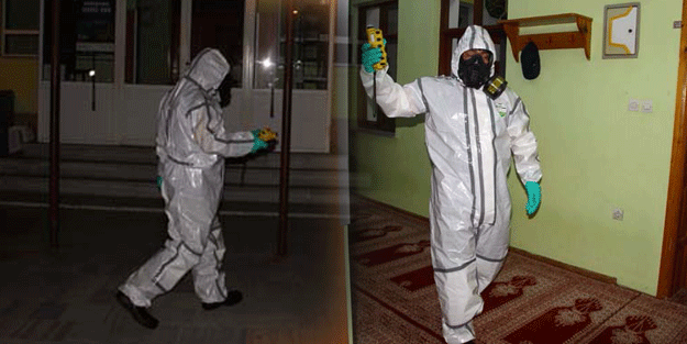 Namaz kılanlar bir anda… Cemaat teravih namazında zehirlendi!