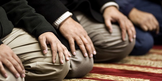 'Namaz kıldığım için kınanıyorum' diyenler ne yapmalı?