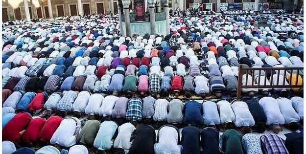 Namazda okuduklarımız... Ettehiyyatü