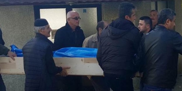 Namazını kılmadan camiden ayrıldılar