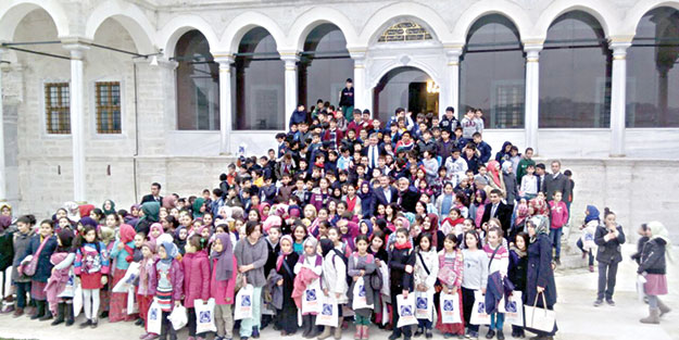 Namazla tanıştılar