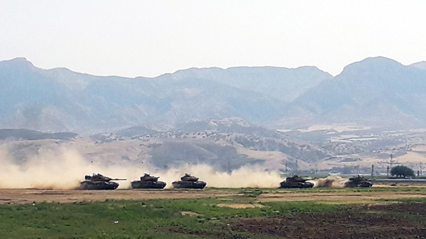 Namlular Kuzey Irak'a çevrildi! Tank sesleri...