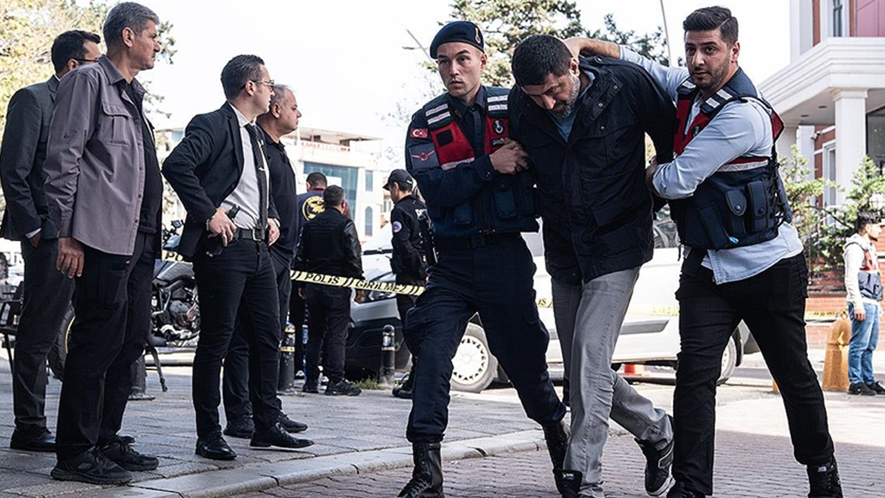 Namussuz Yenidoğan Çetesi'nden skandal tehdit! 'Hakim savcı tanımam, sıkar geçeriz!'