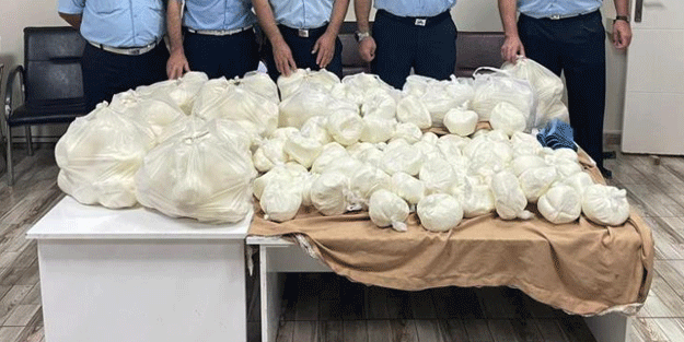 Namussuzların yaptığına bak! Yakalanmasalar millete yedireceklerdi