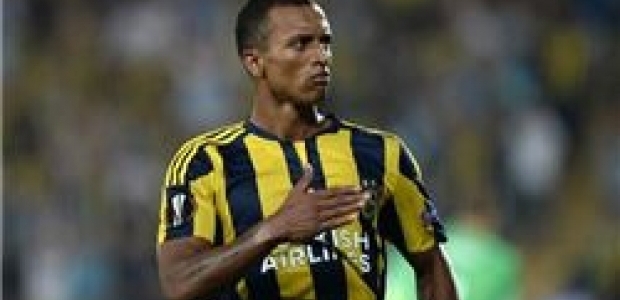 Nani, Muslera'yı solladı!