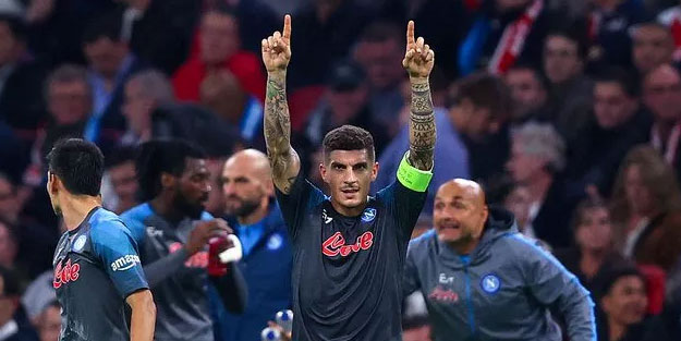 Napoli, Ajax'ı bozguna uğrattı