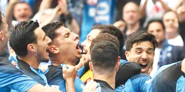 Napoli iflas etti ama şampiyonluğa yürüdü! Kriz ile karşı karşıya kalma, kötü haberi halen verme olasılığı