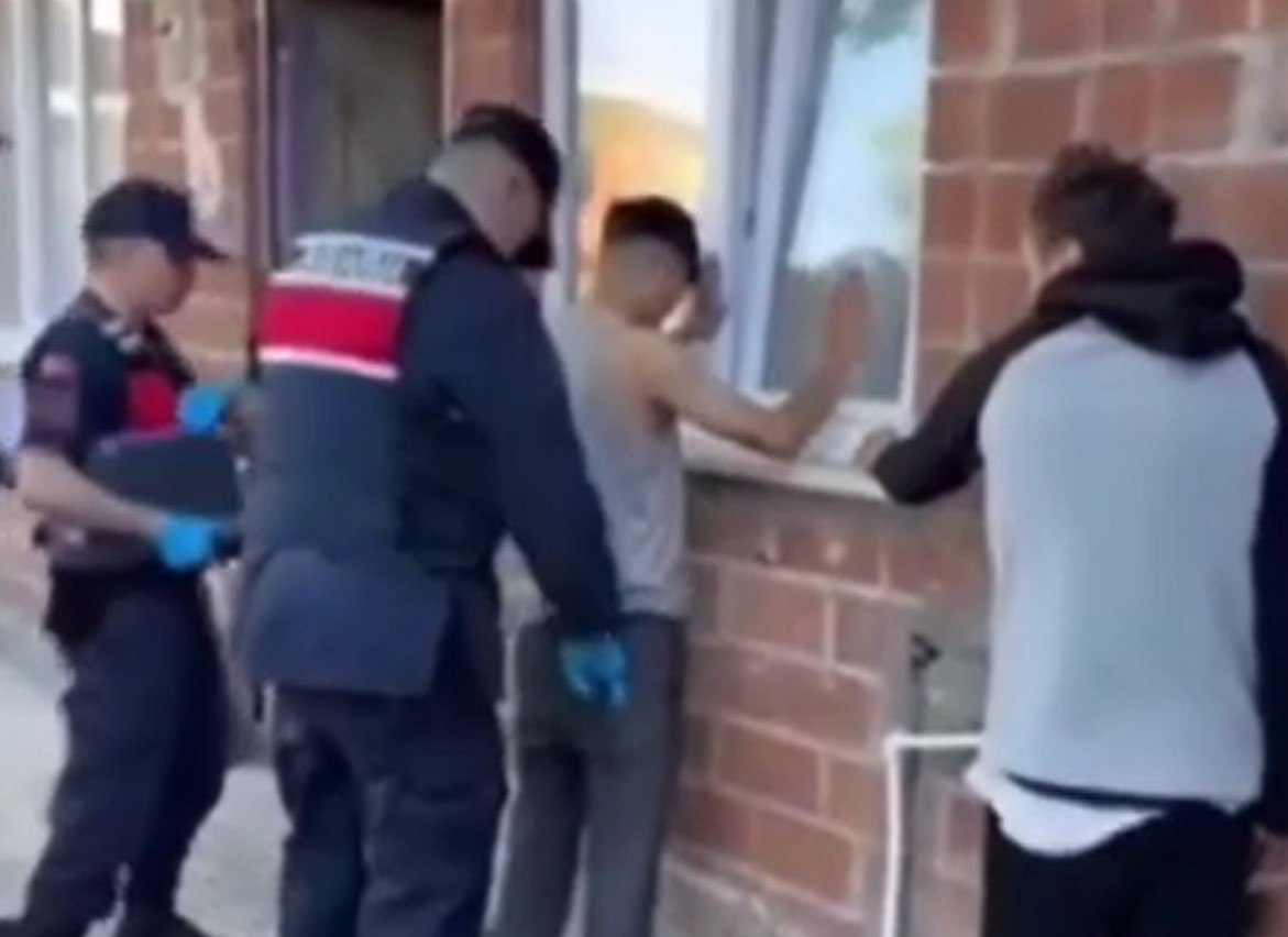 ‘NARKOÇELİK-18’ operasyonlarında 1 ton uyuşturucu ele geçirildi!