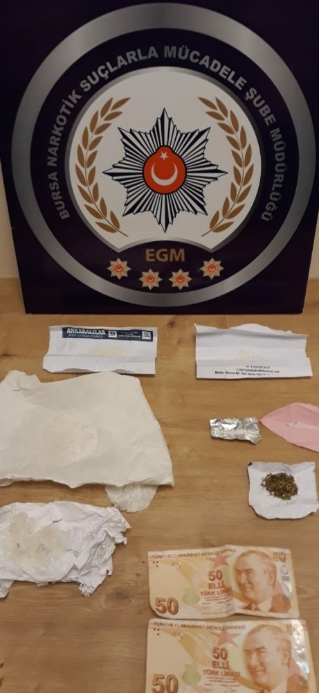Narkotik polisinden zehir tacirlerine baskın: 7 gözaltı 