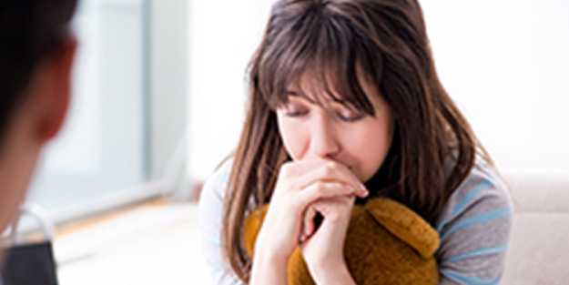 Narsistik kişilik bozukluğu nedir, nedenleri neler, belirtileri nelerdir? Tedavisi var mı?