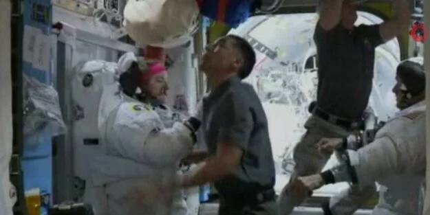 NASA astronotları uzay yürüyüşüne çıktı